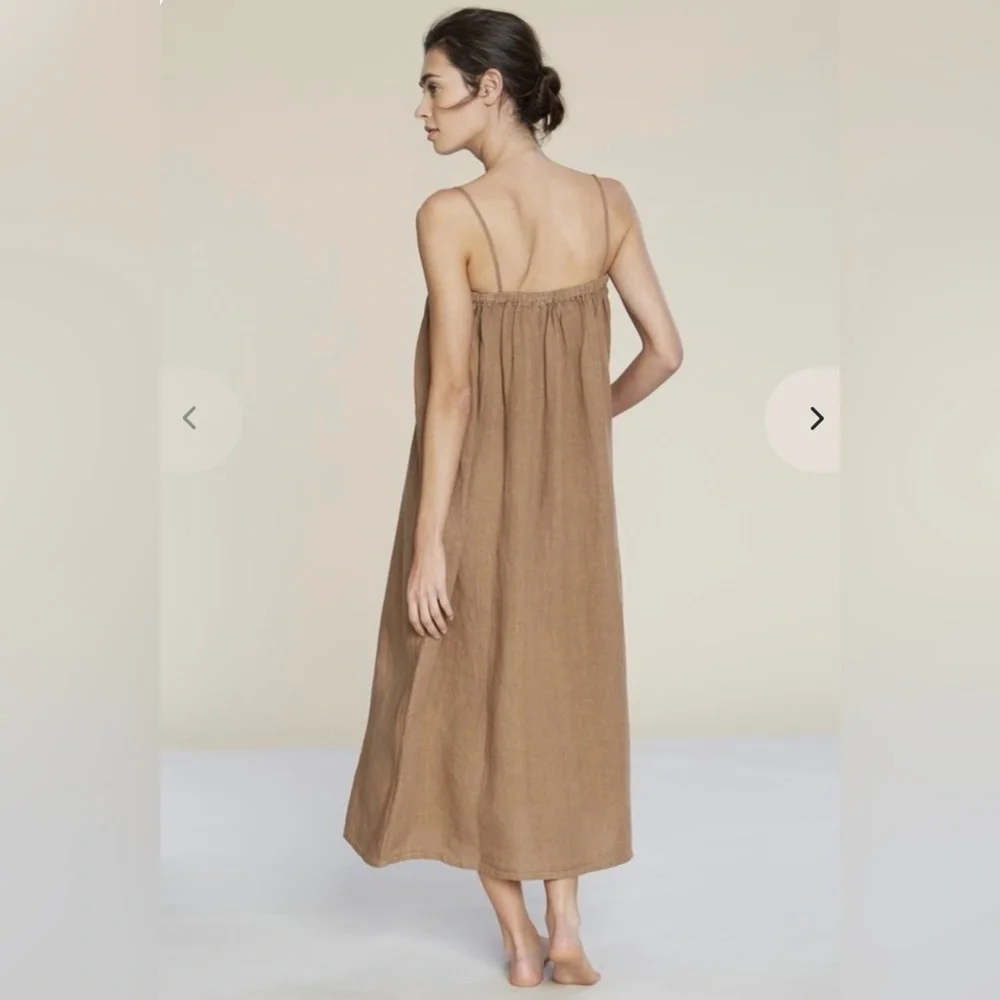 Filosofia Leah Dress in Wheat - size medium - Picture 2 of 12